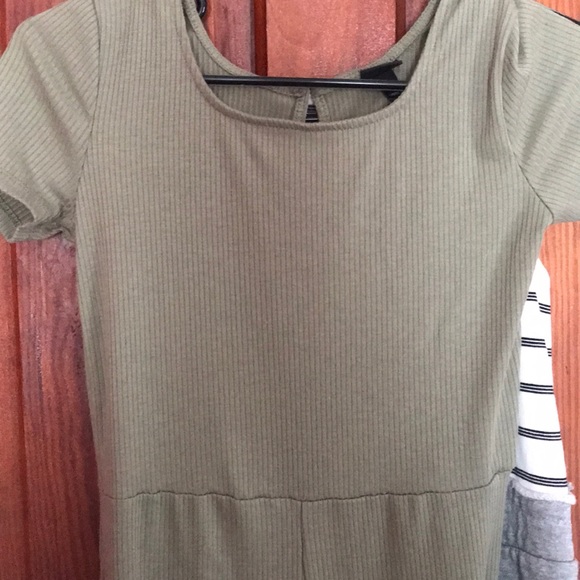 Two Rompers NWOT - Picture 5 of 7